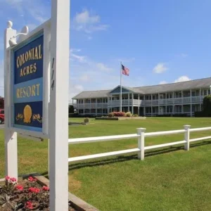 Colonial Acres Resort