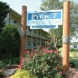 Pier 7 Condominiums